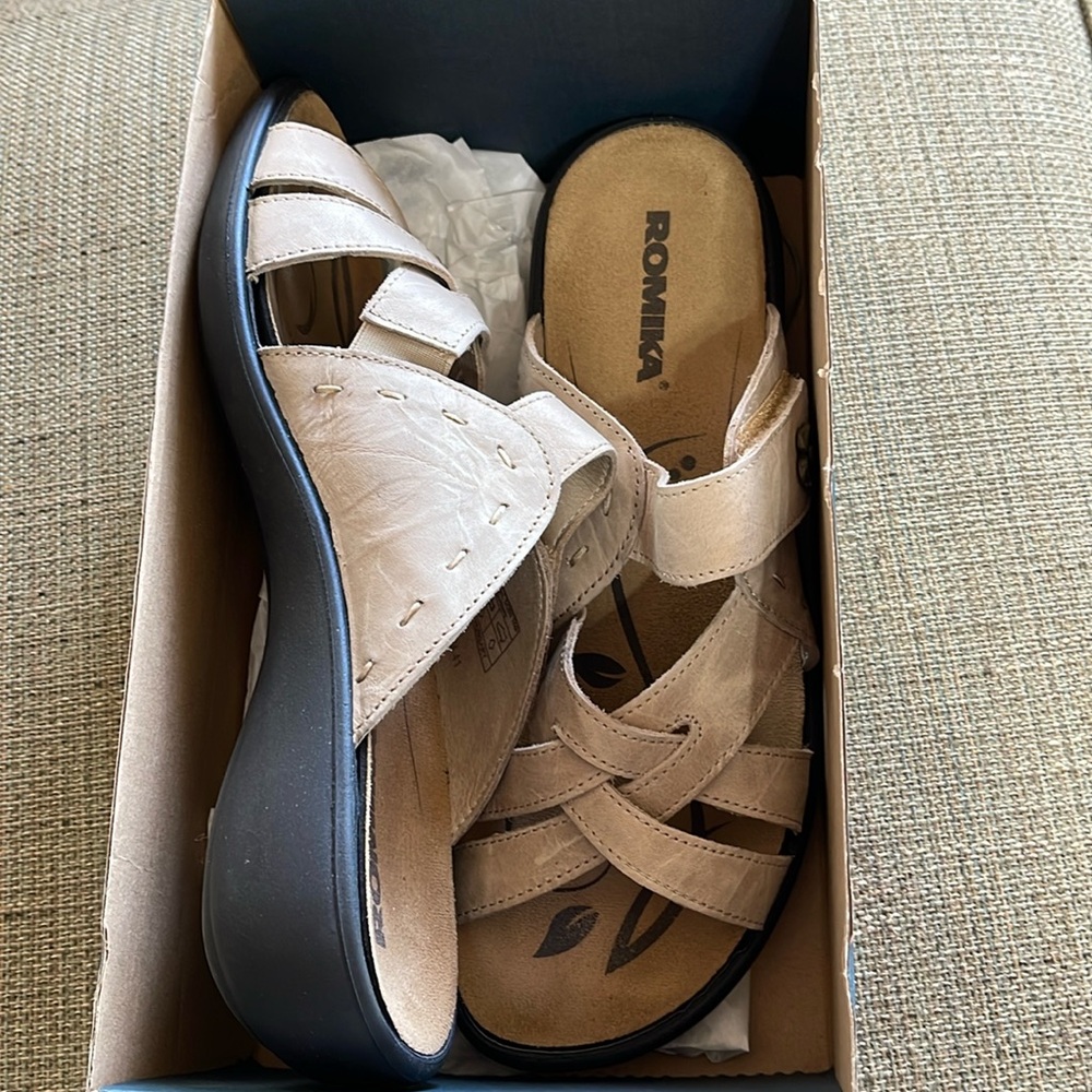 Romika Women’s size 10 1/2 Sandals. Ibiza 99